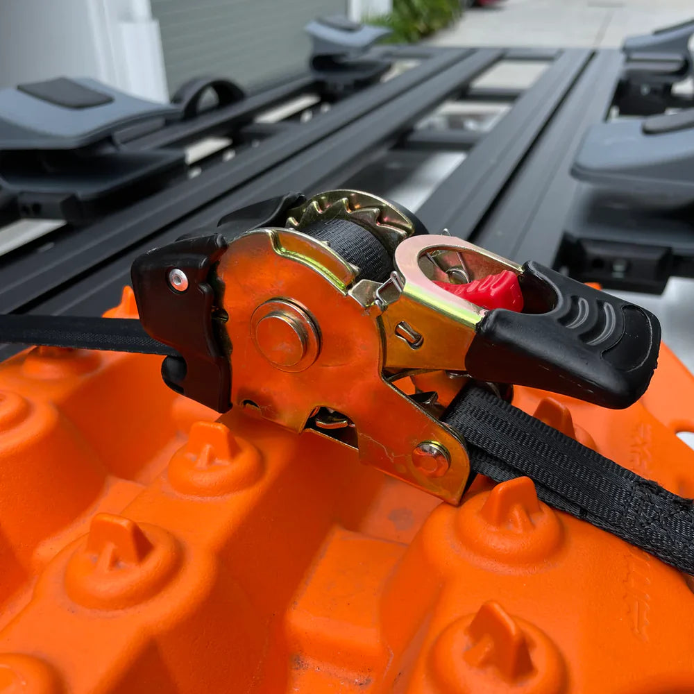 Retractable Ratchet Strap